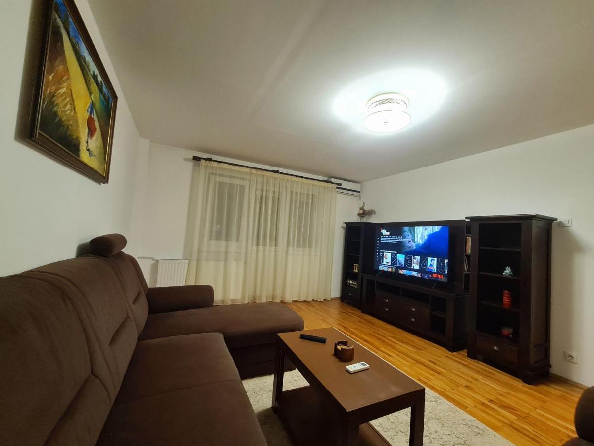 Clasic Apartment Nufarul Oradea Exterior photo