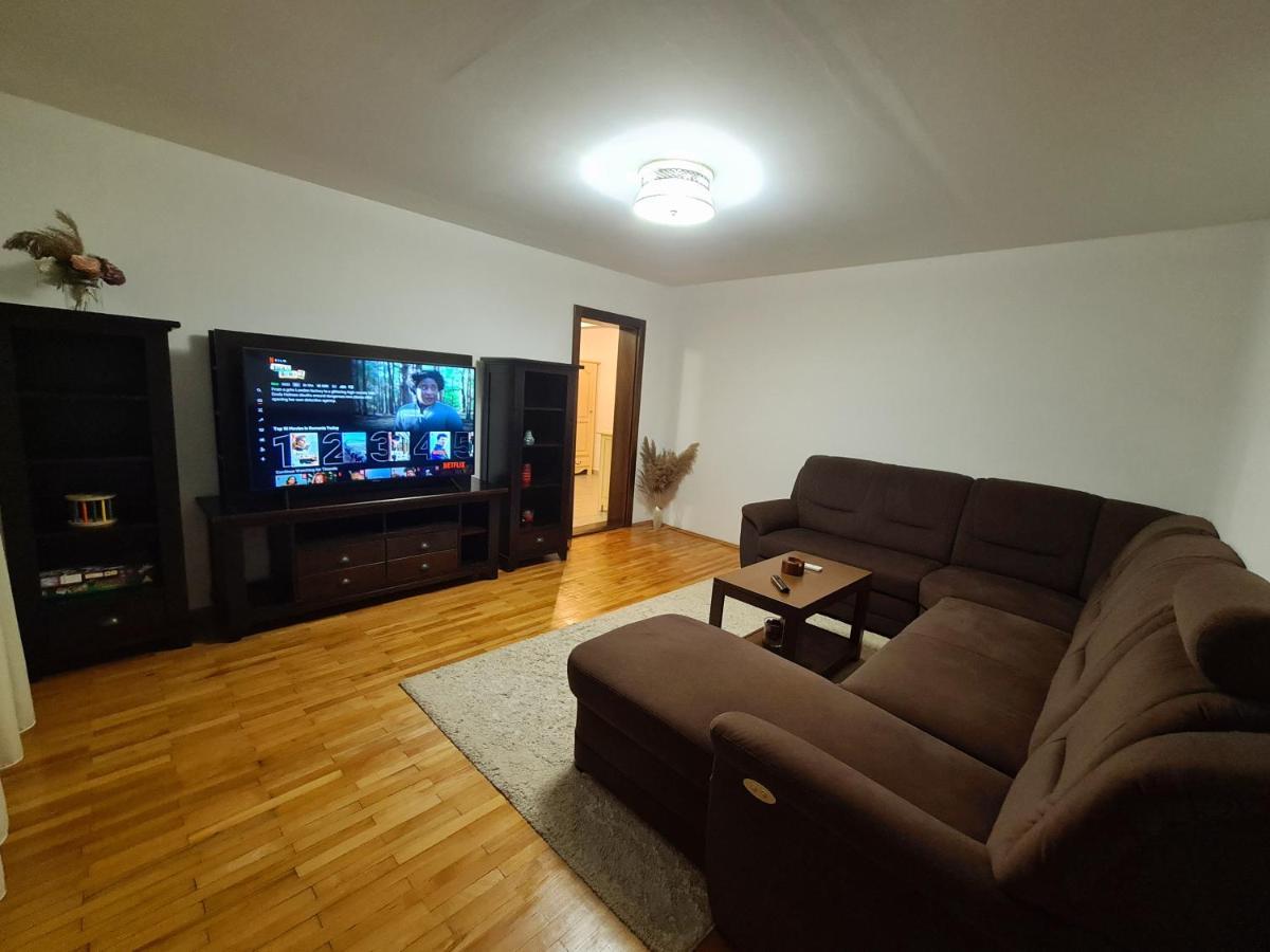 Clasic Apartment Nufarul Oradea Exterior photo