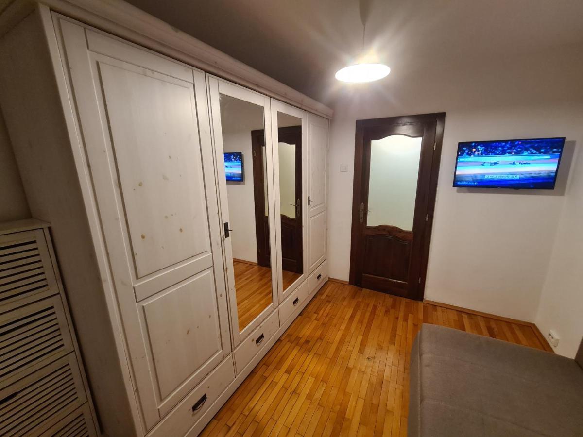 Clasic Apartment Nufarul Oradea Exterior photo